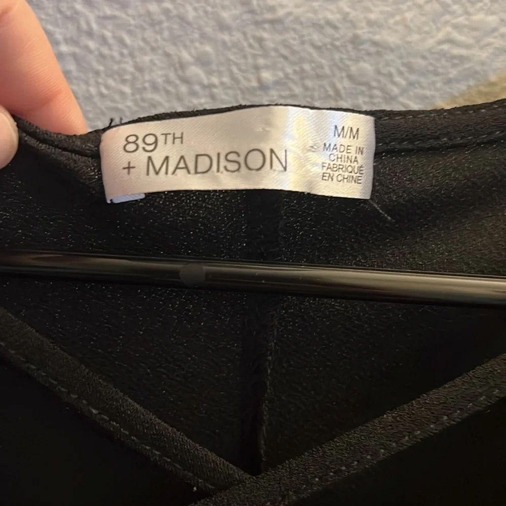 NWOT 89th + MADISON SHEER BLOUSE SIZE MEDIUM - Picture 3 of 6